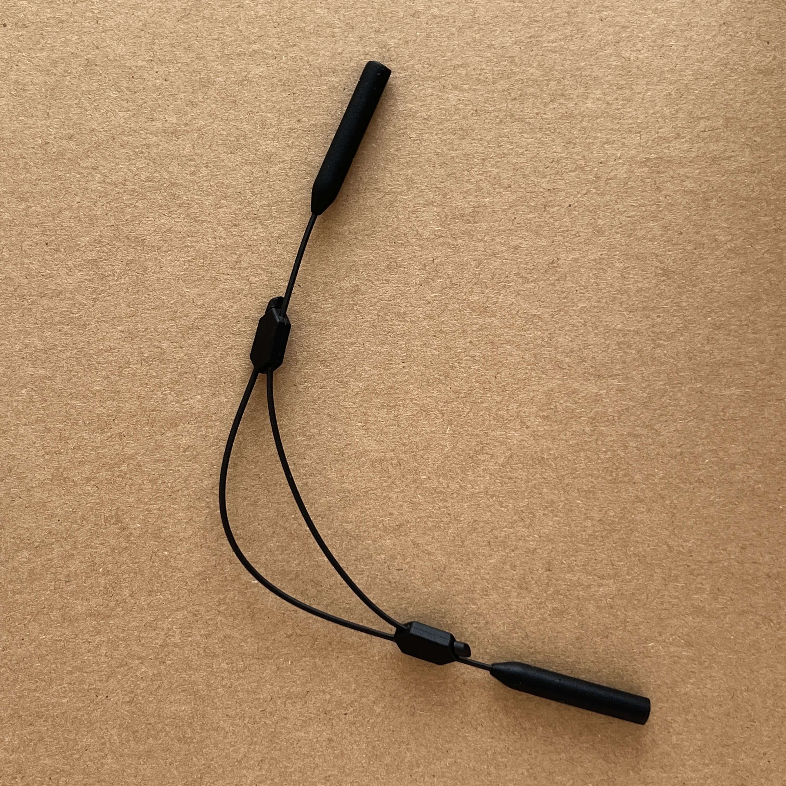 Adjustable Sunglasses Holder S - Sunglass Retainer Cord のレビューと価格